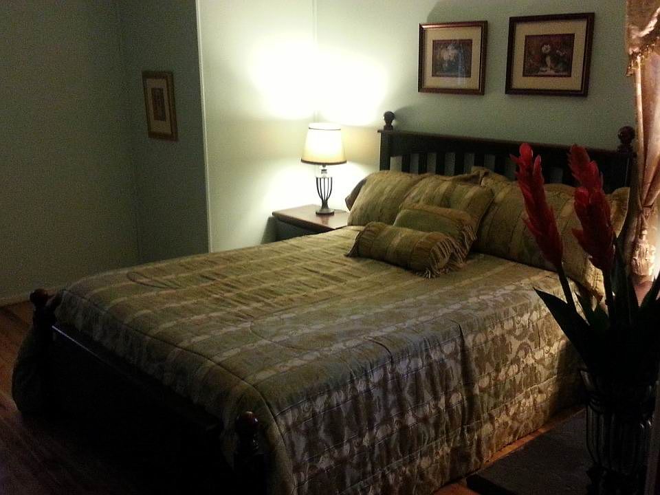 2nd image of 7 Everly St