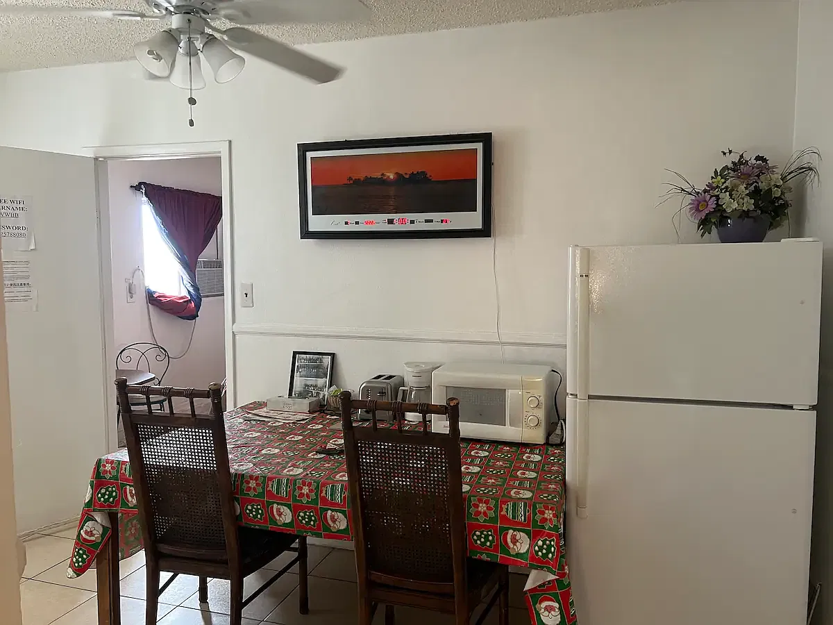 2 bed, $2,999 — Photo 3