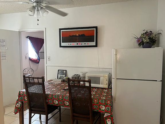 3rd image of 5680 S Pecos Rd Suite B