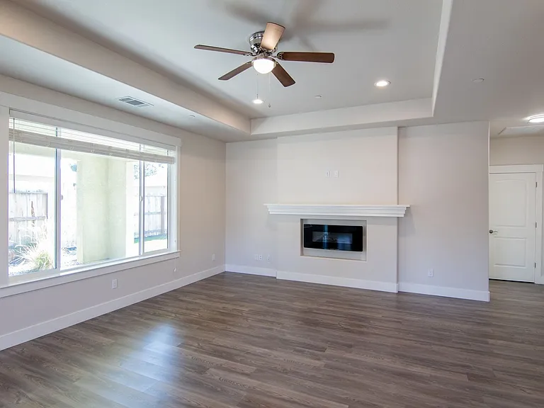 6073 Fallworth Dr — Photo 7