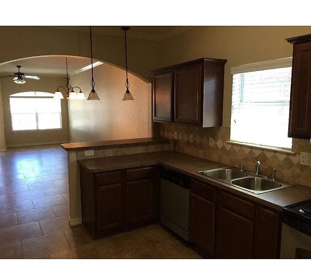1611 Stanley Dr #100 — Photo 1