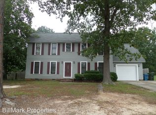 6390 Hawfield Dr, Fayetteville, NC 28303