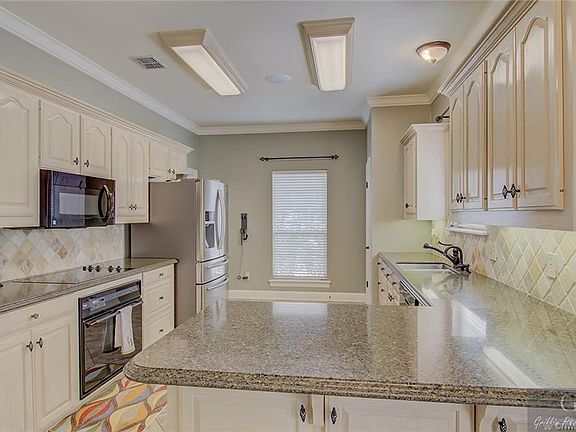 5th image of 145 Downing Ct