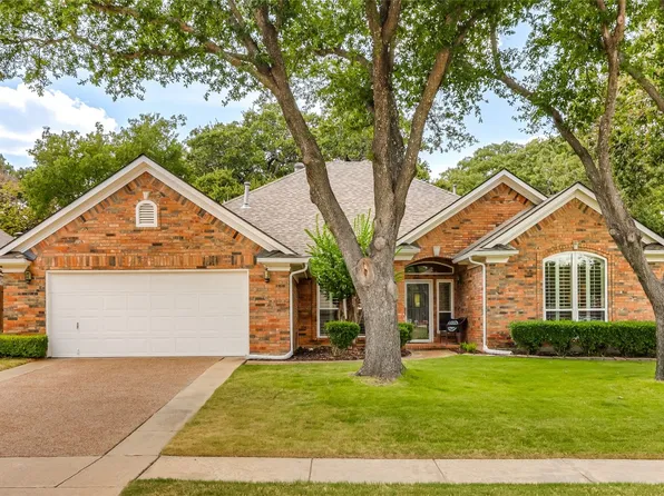 4353 Crescent Dr, Flower Mound, TX 75028