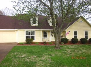 78 Weatheridge Dr, Jackson, TN 38305