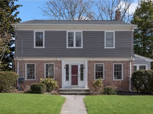 33 Stadium Rd, Providence, RI 02906