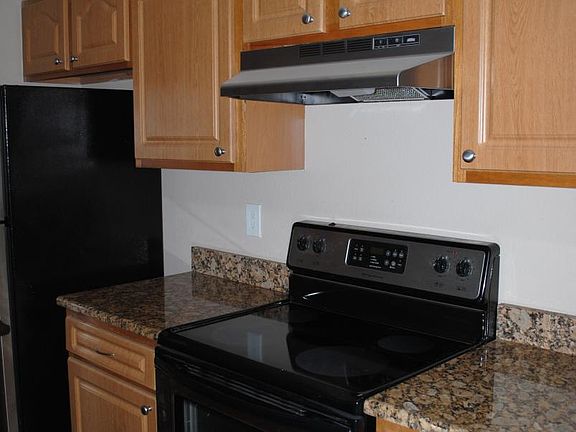 2nd image of 4728 Walden Cir