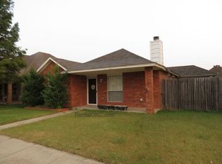 1411 SW 23rd St, Moore, OK 73170