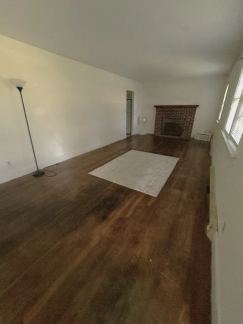 Montrose Ave 7610 - 1 — Photo 3