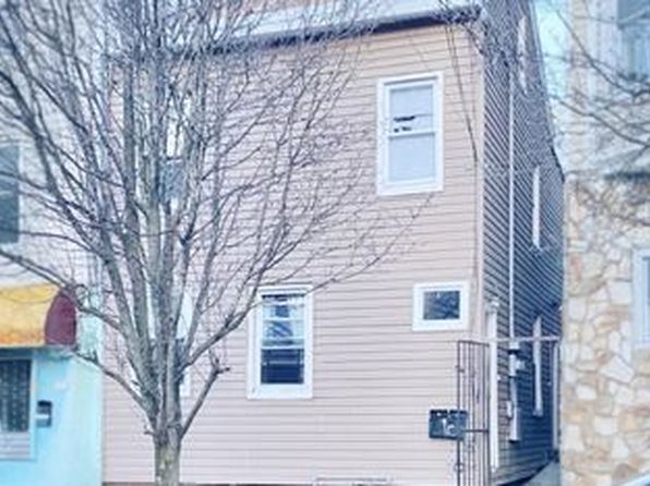 82 Belmont Ave FLOOR 1