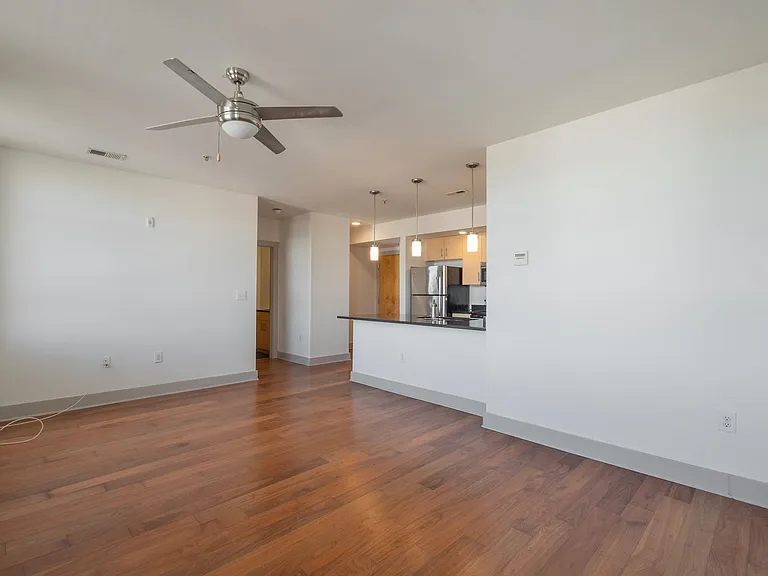 30 Franklin Apartments — Photo 18