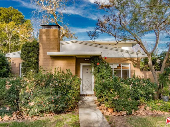 5233 Village Grn, Los Angeles, CA 90016