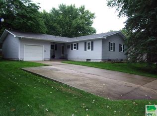 405 W 9th St, Alta, IA 51002