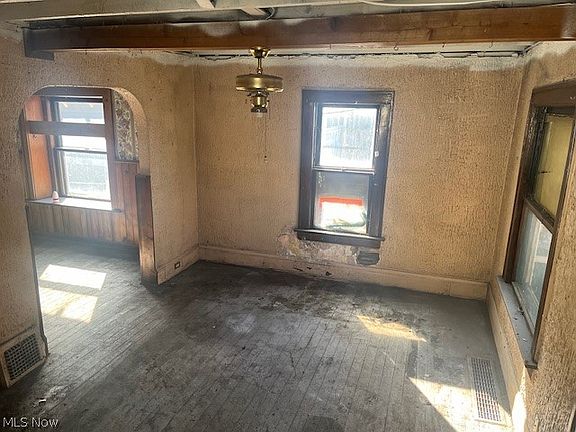 5th image of 973 Nevin St