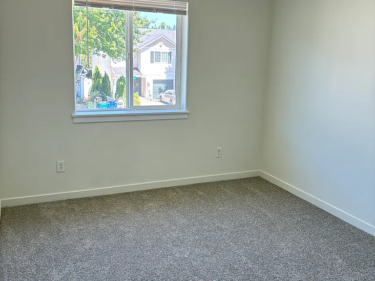 7812 NE 62nd St — Photo 11