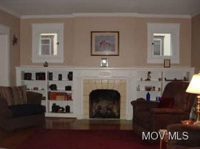 2nd image of 708 2nd St