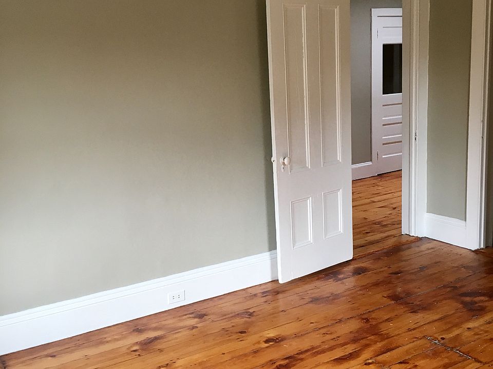 2nd image of 32 Cushman St APT 3