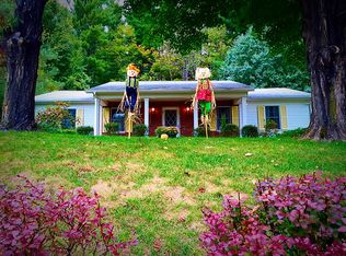 79 Chancellor Dr, Guilderland, NY 12084