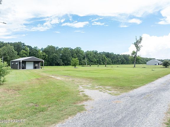 2nd image of 1061 Gloria Kern Dr