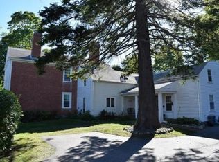 564 Lexington St #2, Waltham, MA 02452