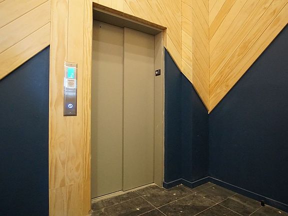 3rd image of 376 Bedford Ave #2BB