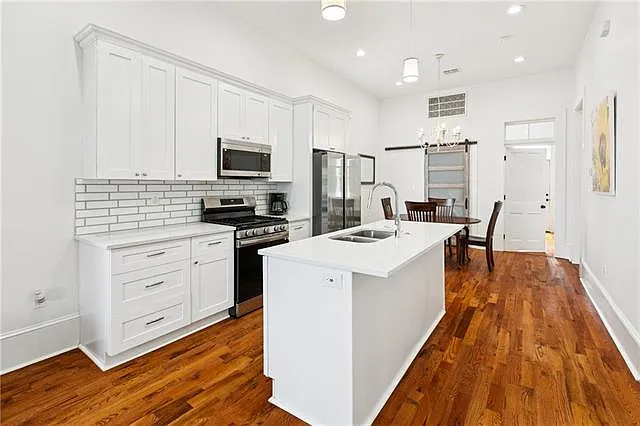 8610 Apricot St — Photo 5