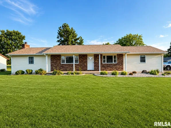 501 E Douglas St, De Soto, IL 62924