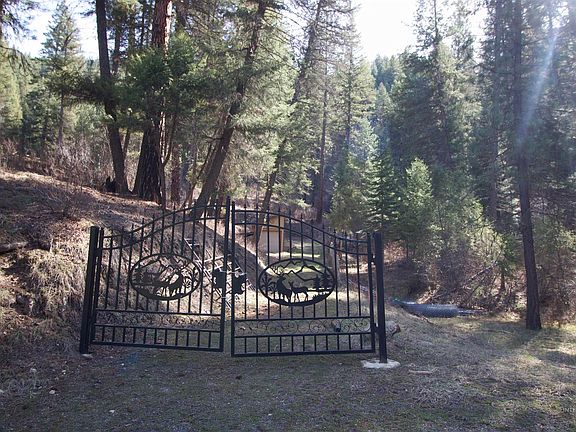 2nd image of 36 Lightning Creek Rd