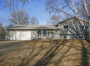 9947 Deerwood Ln N, Maple Grove, MN 55369