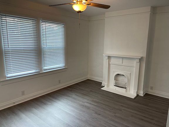 3rd image of 109 Royal Ave Unit 109R