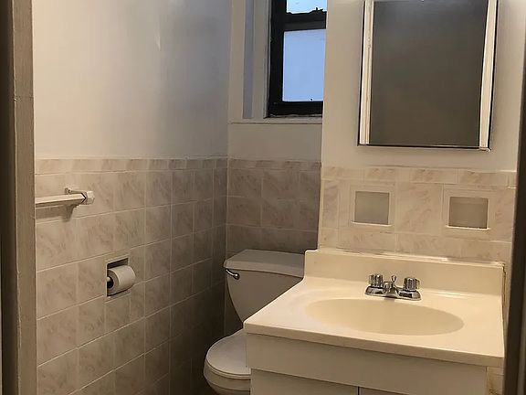 5th image of 147 88th St #2B