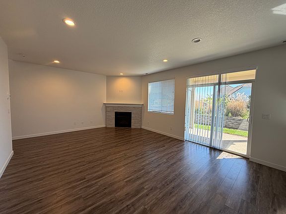 5th image of 2815 NW Deer Run Pl