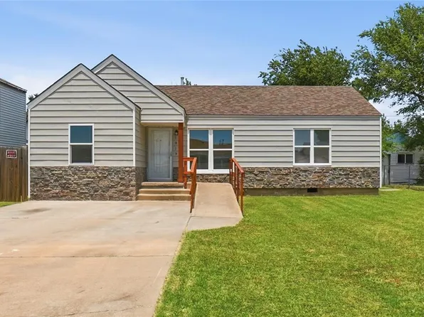 1919 NW Arlington Ave, Lawton, OK 73507