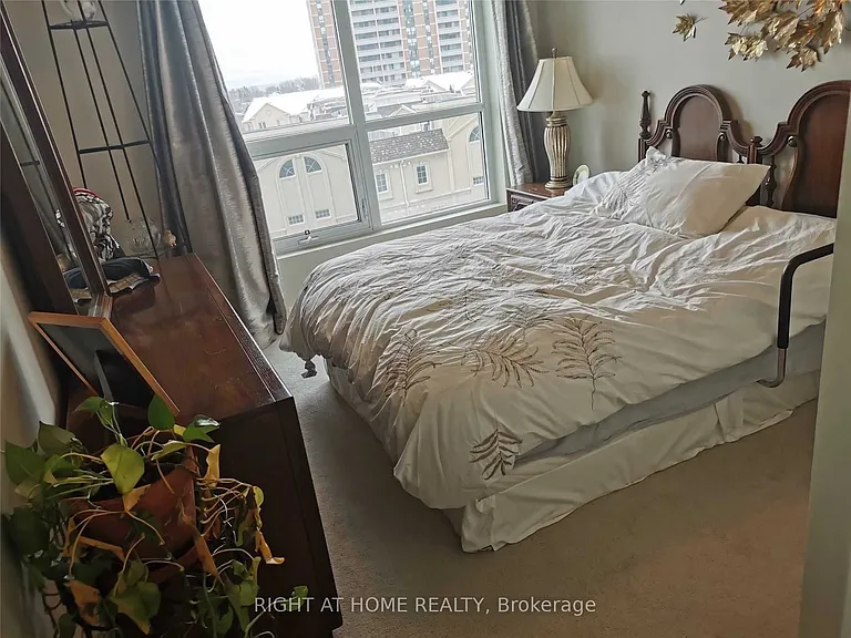 1235 Bayly St #512 — Photo 11