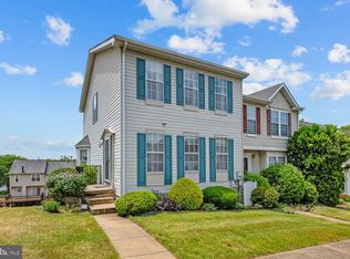 1001 Ridgewood Ct, Newark, DE 19711