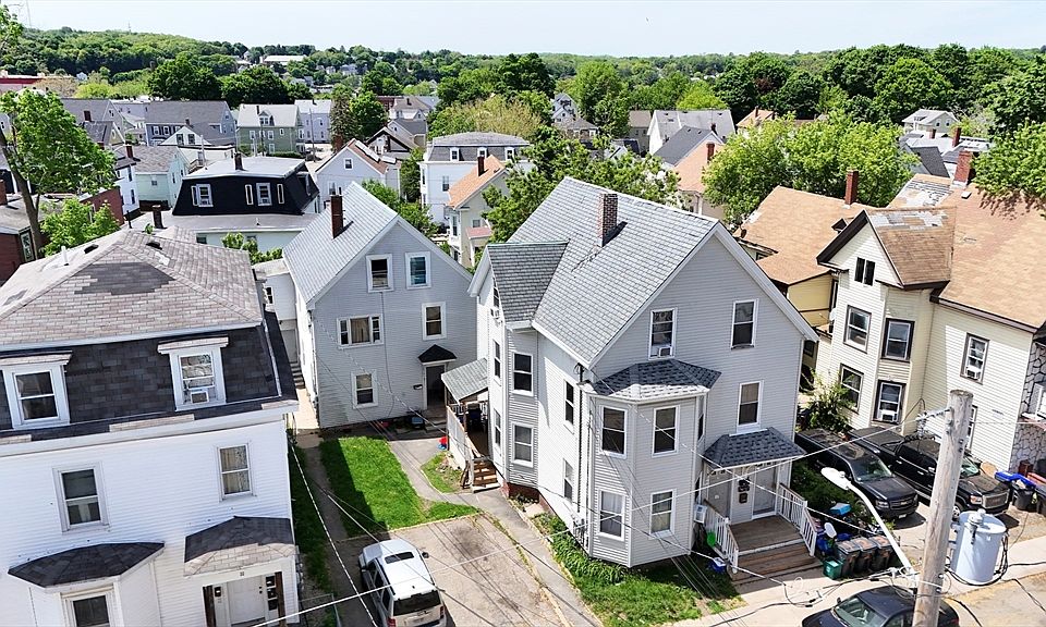 1st image of 32 1/2 Nichols St