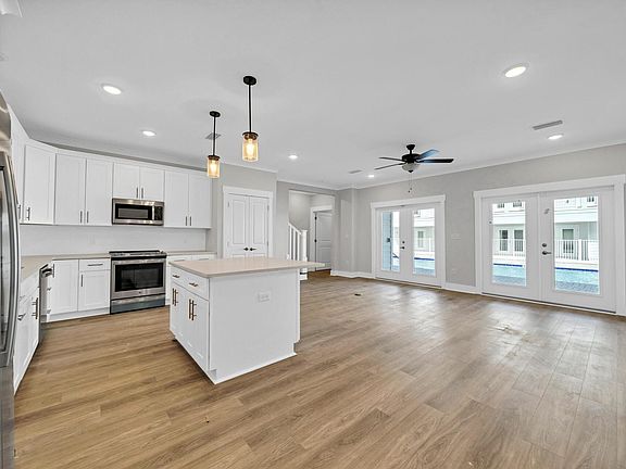 3rd image of 11 Beach Dr #12