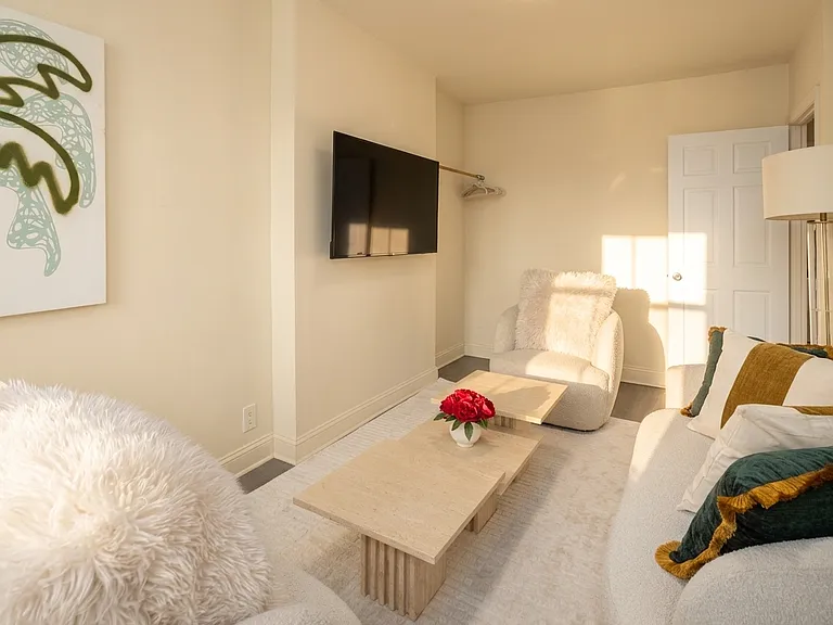 381A Graham Ave #2AA — Photo 13