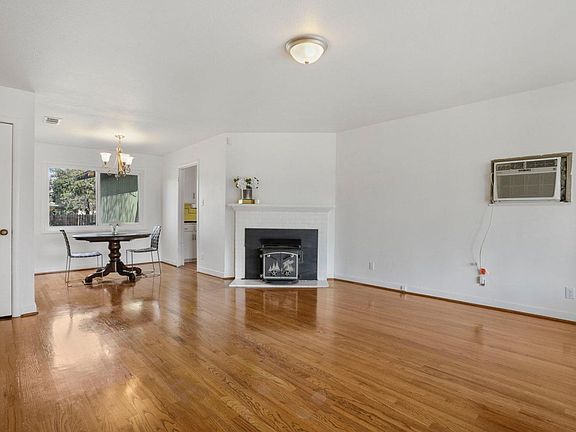 5th image of 3345 W Michigan Ave
