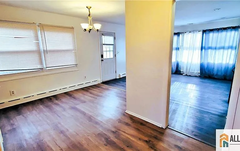 40 Beverly Ave — Photo 6