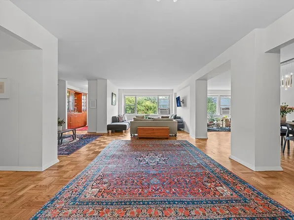 750 Kappock St APT 405, Bronx, NY 10463