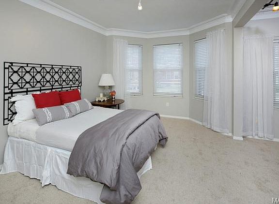 3rd image of 4508 McPherson Ave #26