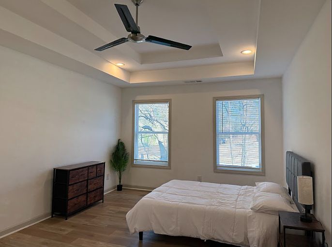 2nd image of 2206 Loring Ct