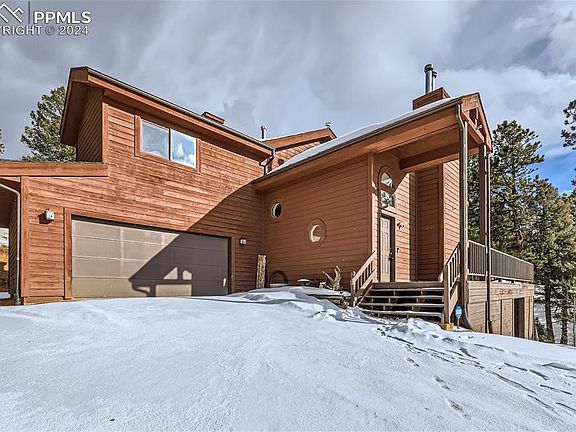 3rd image of 834 Douglas Fir Dr