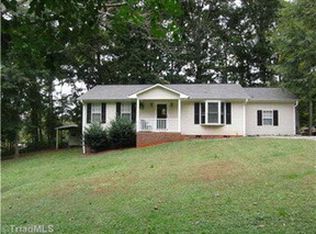 200 Timberlane Dr, Lexington, NC 27295