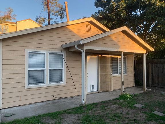 2nd image of 102 N Buena Vista Ave