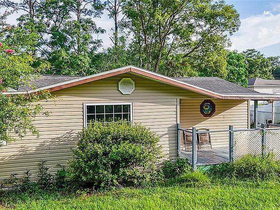 3rd image of 4010 SE 138th Pl