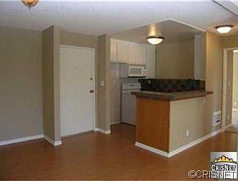 5th image of 21800 Schoenborn St Unit 224