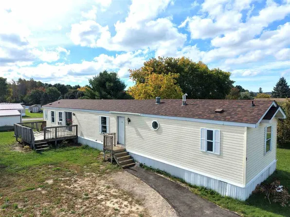 32 Juniper Dr #32, East Jordan, MI 49727