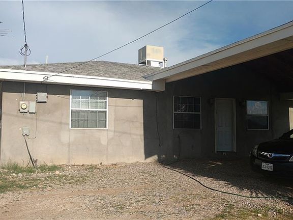 3rd image of 4008 Vanderveer Dr